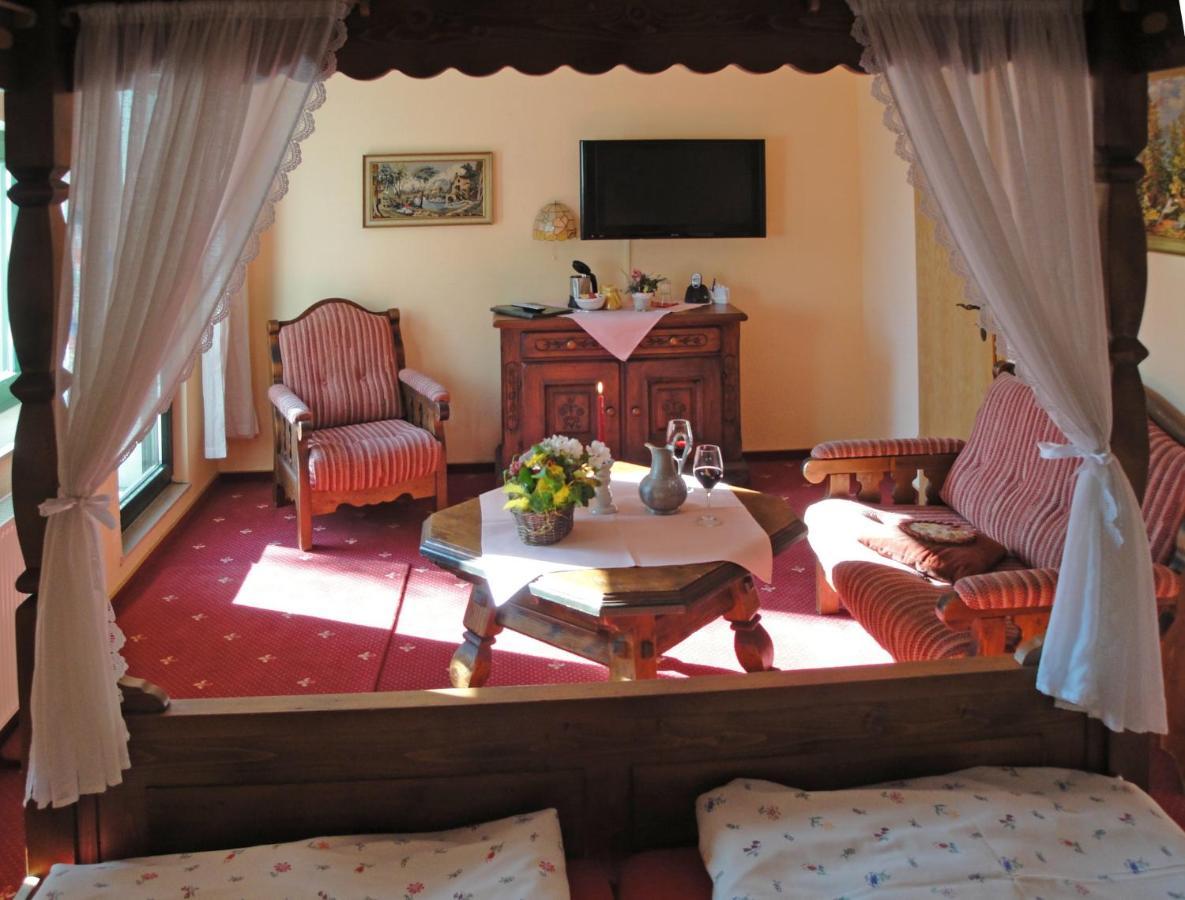 Hotel Burgenblick
