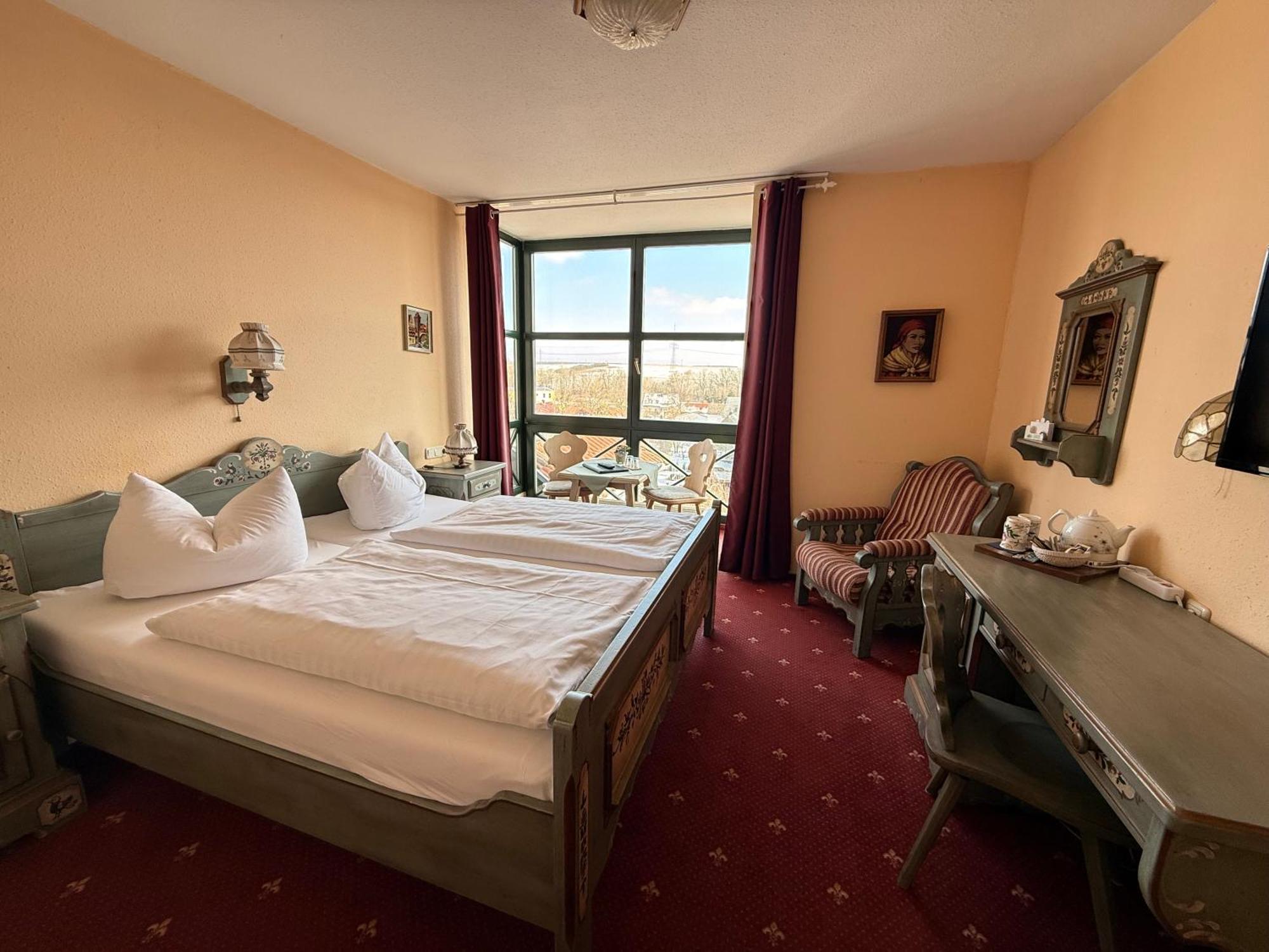 Hotel Burgenblick